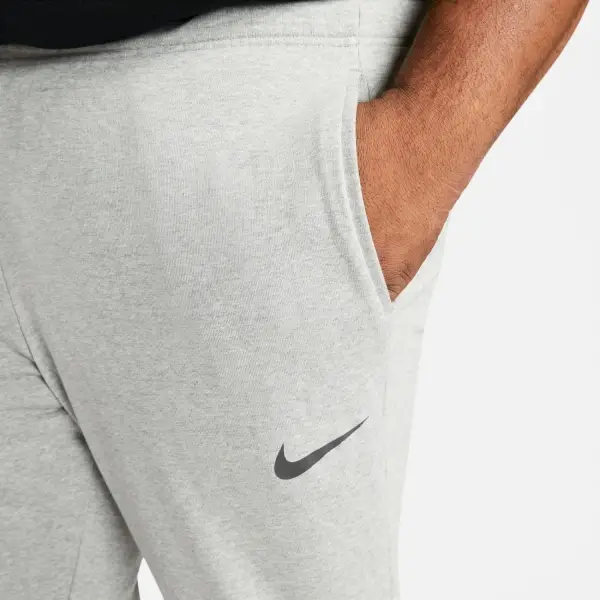 Nike Dri-FIT Tapered Training Gri Erkek Eşofman Altı CZ6379-063