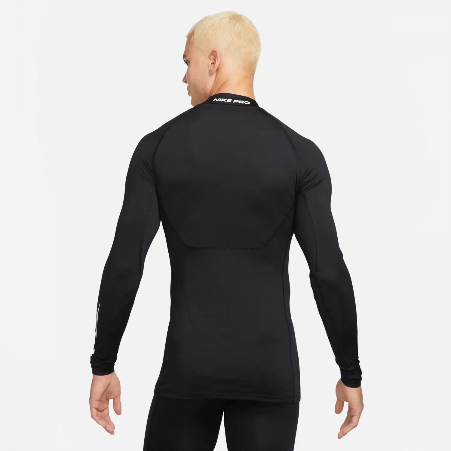 Nike Pro Dri-Fit Tight-Fit Long-Sleeve Erkek Tişört DD1986-010