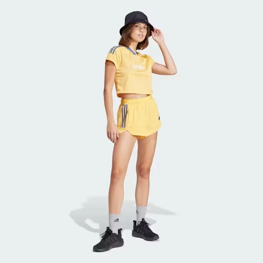 adidas Tiro Q2 Woven Sarı Kadın Şort IS0722