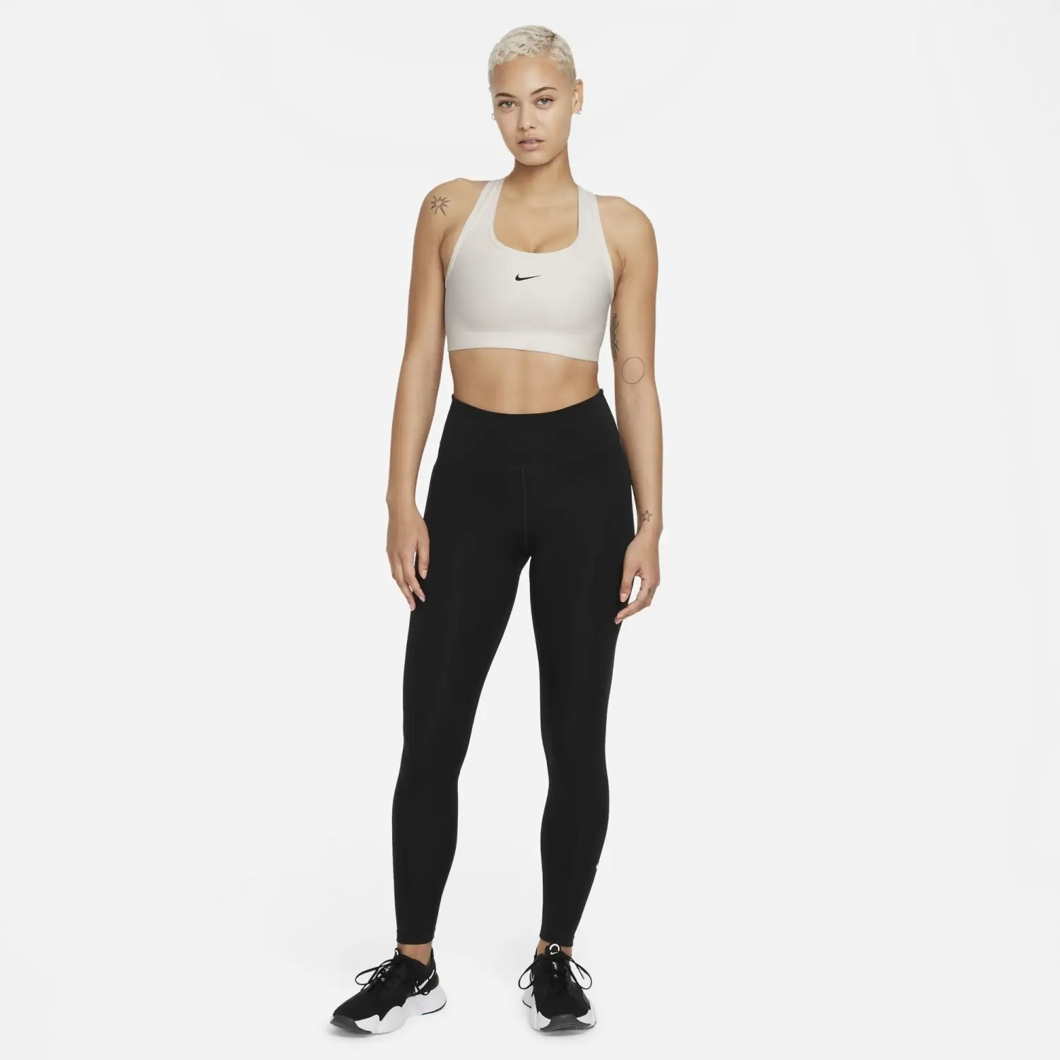 Nike Dri-Fit Swoosh Seamless Bej Kadın Bra - DD3540-121